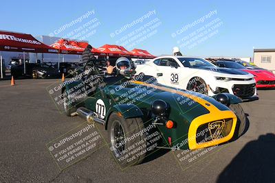 media/Nov-19-2022-Speed Ventures (Sat) [[eb5c8f9508]]/Around the Pits/Pre Grid Orange/